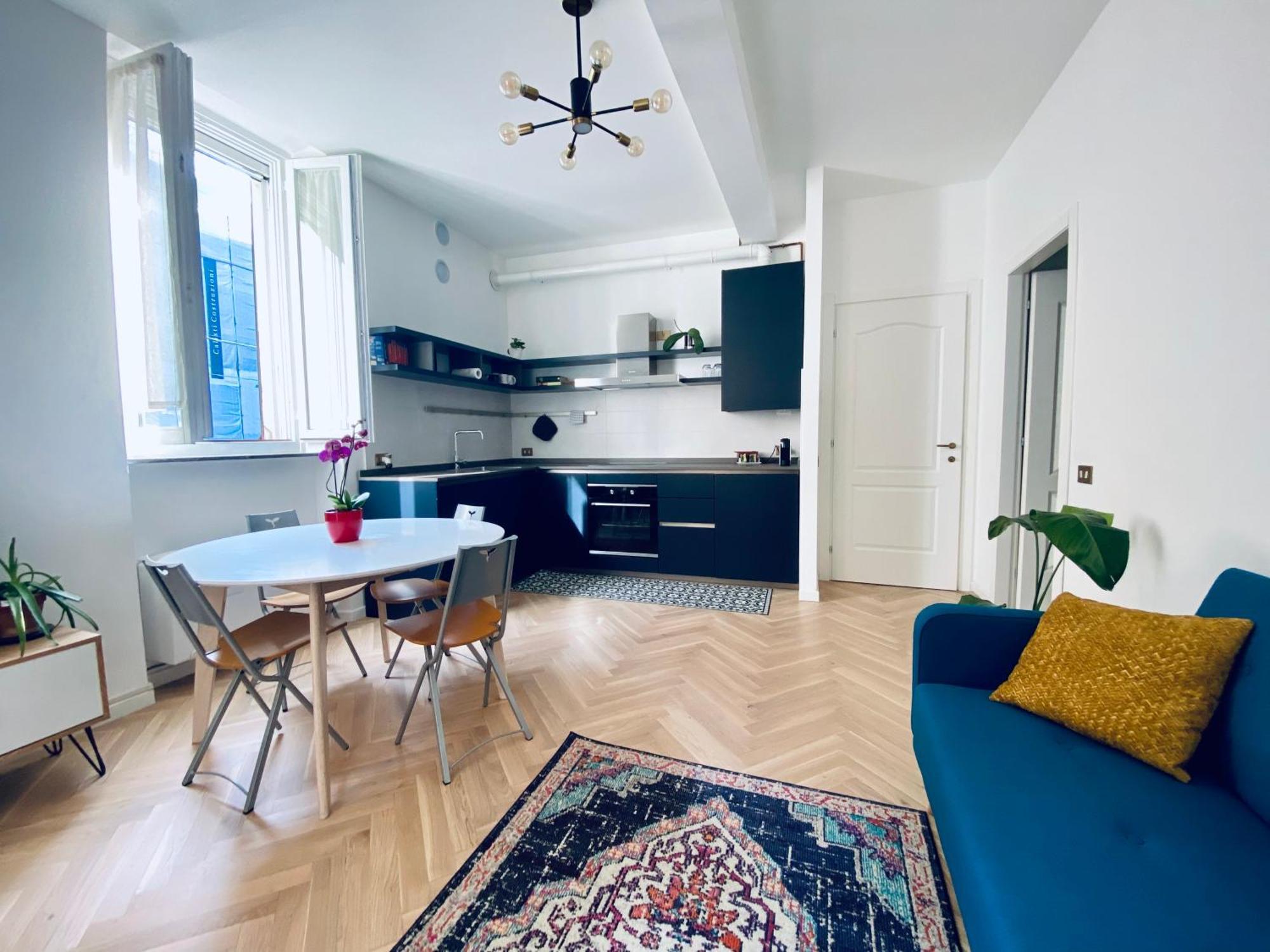 Wanderlust Splendido Appartamento In Centro Pavia Luaran gambar
